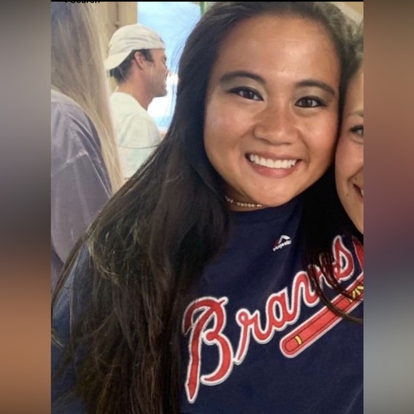 Meet your Posher, Catherine from NYC/Georgia!! - Picture 3 of 3